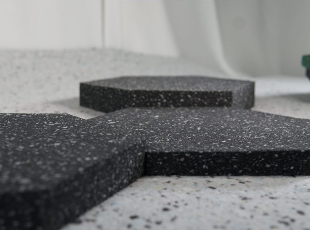 Pianka wtórnie spieniona Rebondex - materiał izolacyjny i amortyzujący